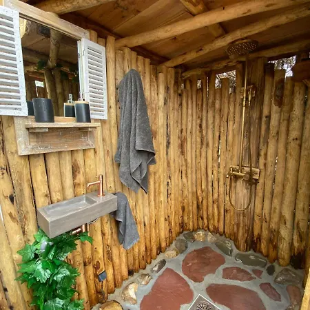 럭셔리텐트 Basic Luxury Yurt 에그몬단덴 후에프