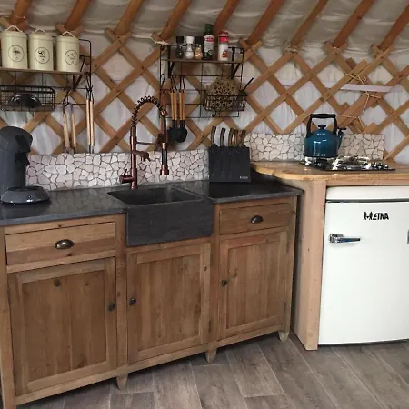 럭셔리텐트 Basic Luxury Yurt 에그몬단덴 후에프