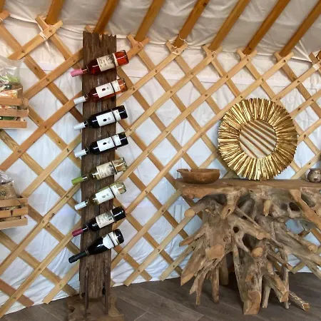 Luxury tent Basic Luxury Yurt